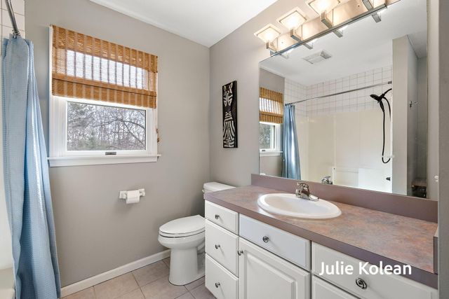 15270 Widgeon Road, Grand Haven, MI 49417