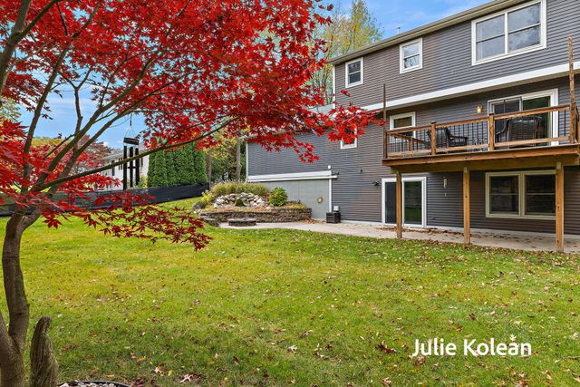 15270 Widgeon Road, Grand Haven, MI 49417