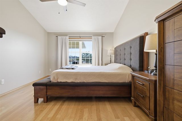 39 Oak Park Road, Bloomington, IL 61701