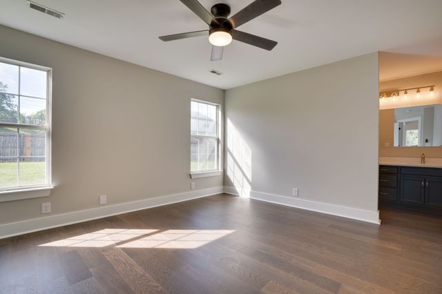 201 Crosshaven Ct, Antioch, TN 37013