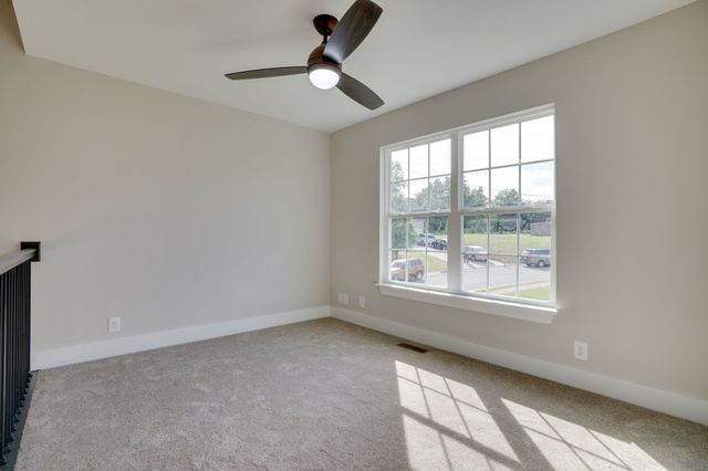 201 Crosshaven Ct, Antioch, TN 37013