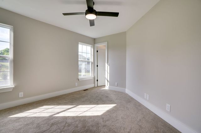 201 Crosshaven Ct, Antioch, TN 37013
