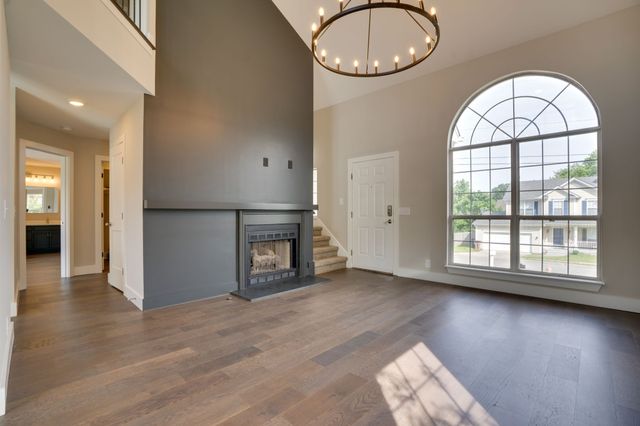 201 Crosshaven Ct, Antioch, TN 37013
