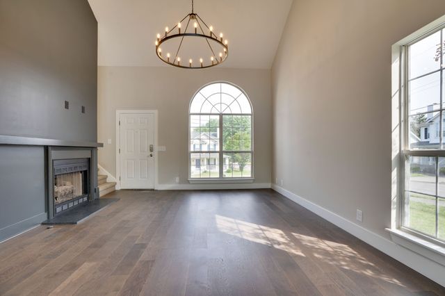 201 Crosshaven Ct, Antioch, TN 37013