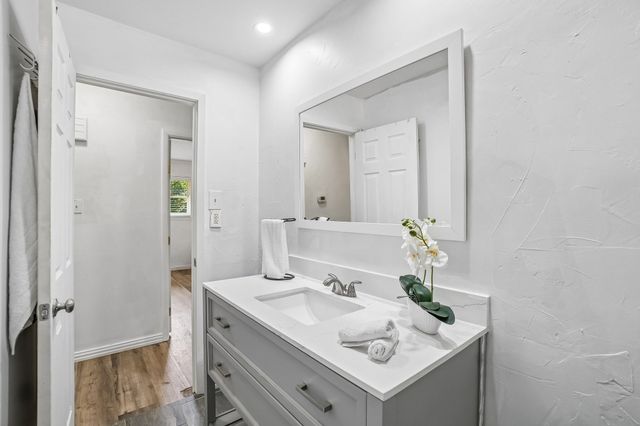1224 Trailwood Drive, Hurst, TX 76053