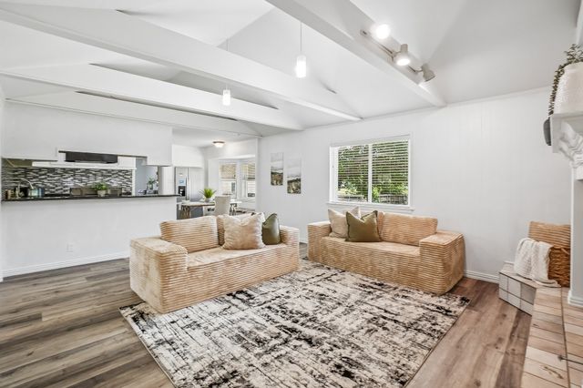 1224 Trailwood Drive, Hurst, TX 76053