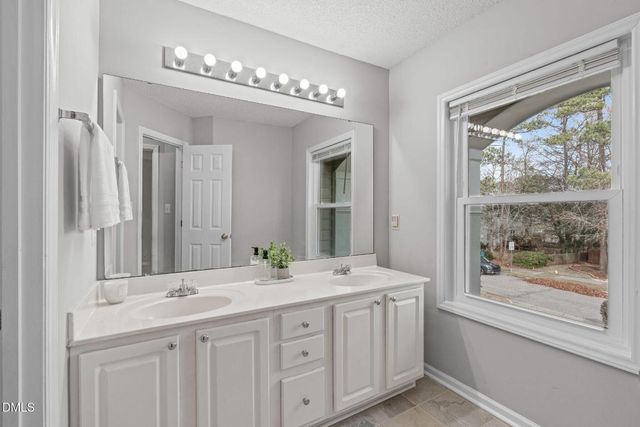 3001 Cregler Drive, Apex, NC 27502