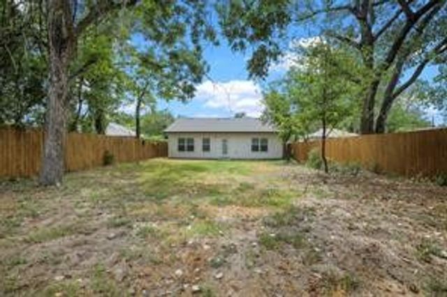 7808 Brownsville Avenue, Dallas, TX 75216