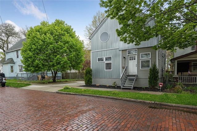 8104 Halle Avenue, Cleveland, OH 44102