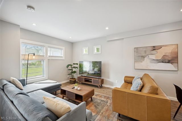 8104 Halle Avenue, Cleveland, OH 44102