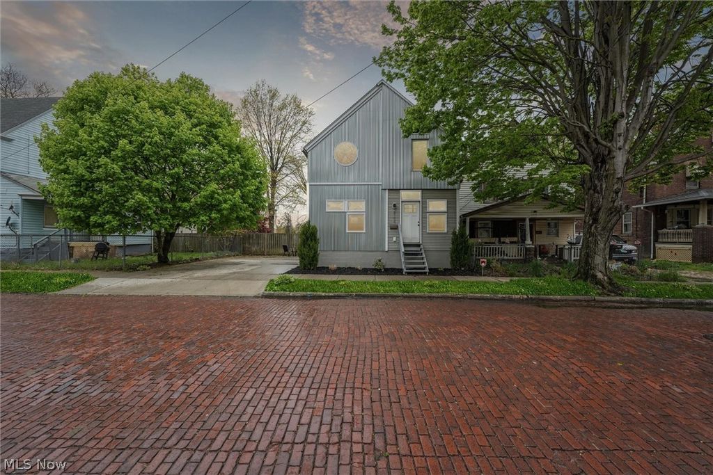 8104 Halle Avenue, Cleveland, OH 44102