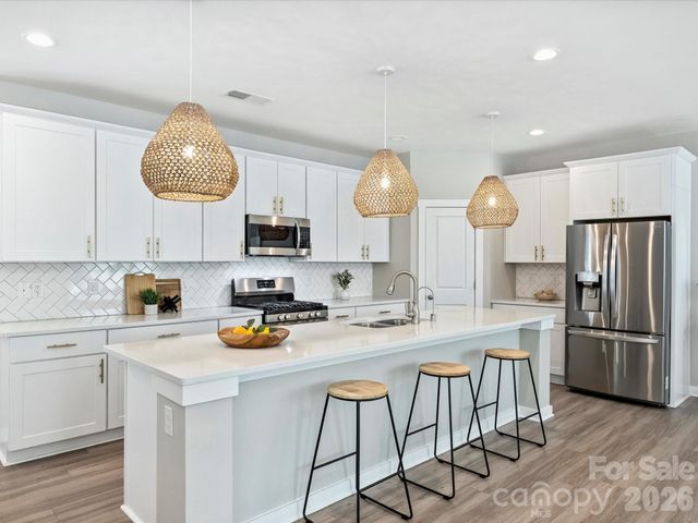 111 Cranford Drive, Pineville, NC 28134