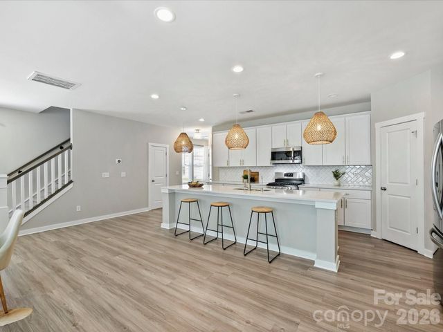 111 Cranford Drive, Pineville, NC 28134