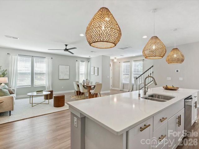 111 Cranford Drive, Pineville, NC 28134