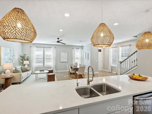 111 Cranford Drive, Pineville, NC 28134