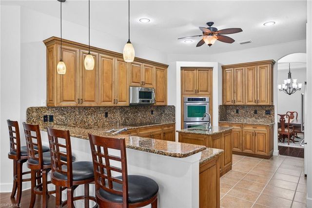 10113 Salisbury CT, Fort Myers, FL 33913