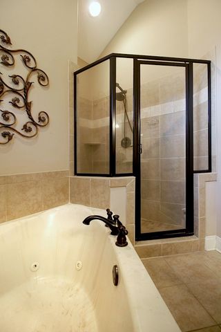 1876 SPEYBURN CV, Cordova, TN 38016