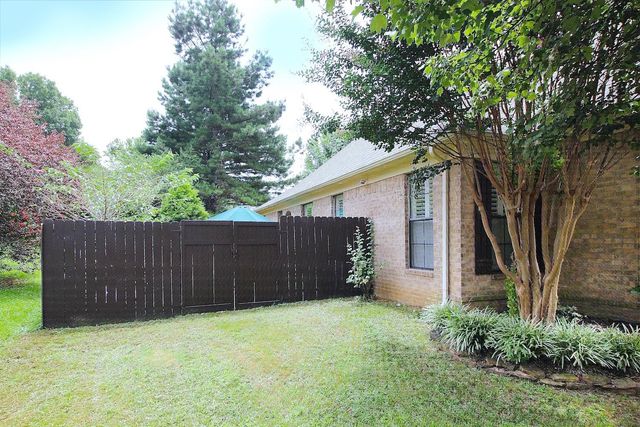1876 SPEYBURN CV, Cordova, TN 38016