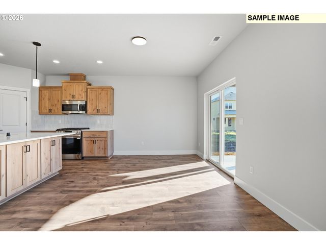 818 Se 34TH Cir, Battle Ground, WA 98604