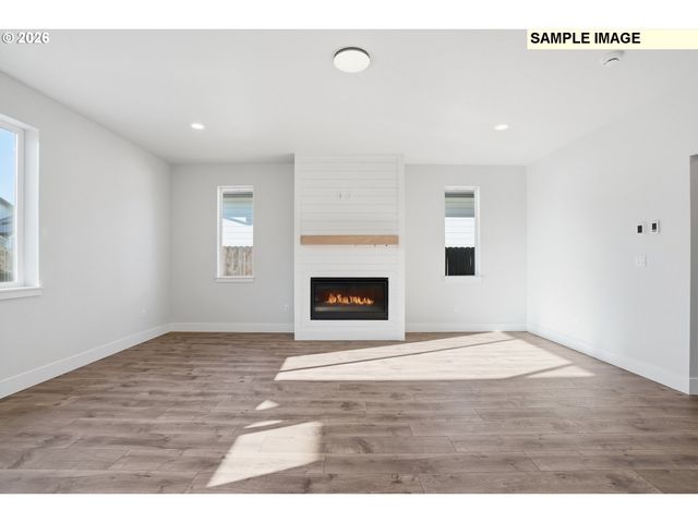 818 Se 34TH Cir, Battle Ground, WA 98604