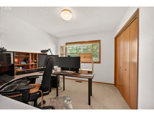 2835 Ne LEATHERS Ln, Mc Minnville, OR 97128