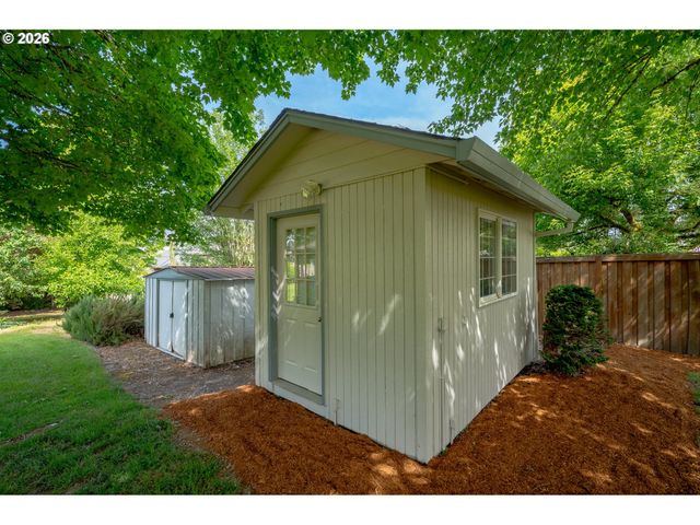 2835 Ne LEATHERS Ln, Mc Minnville, OR 97128