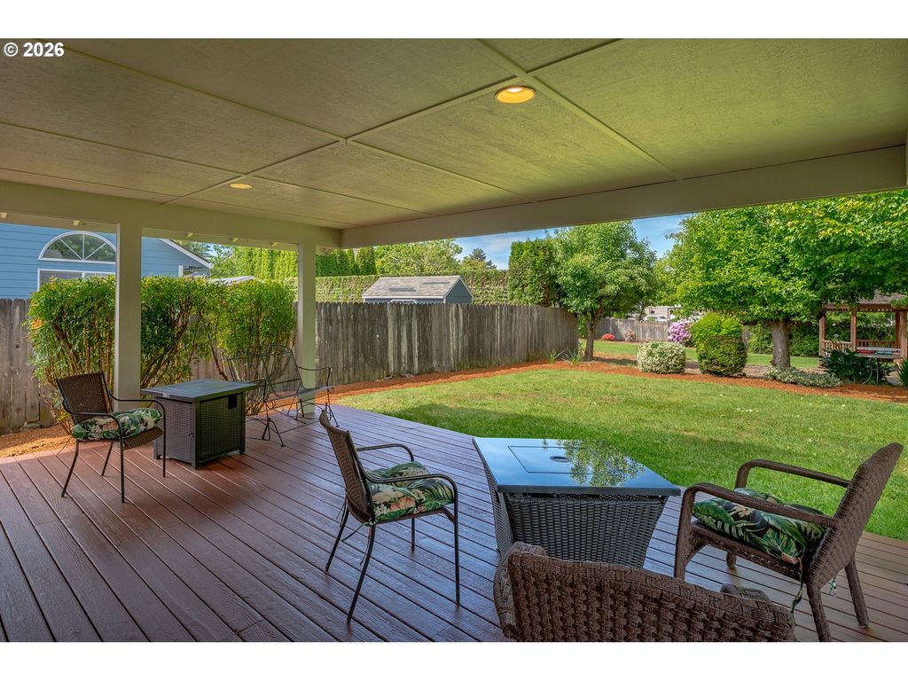 Image 27 of property listing at 2835 Ne LEATHERS Ln, Mc Minnville, OR 97128