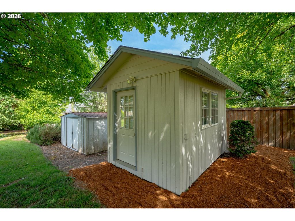 Image 30 of property listing at 2835 Ne LEATHERS Ln, Mc Minnville, OR 97128