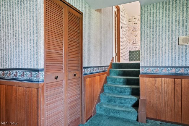 26670 FAIRFAX Lane, North Olmsted, OH 44070