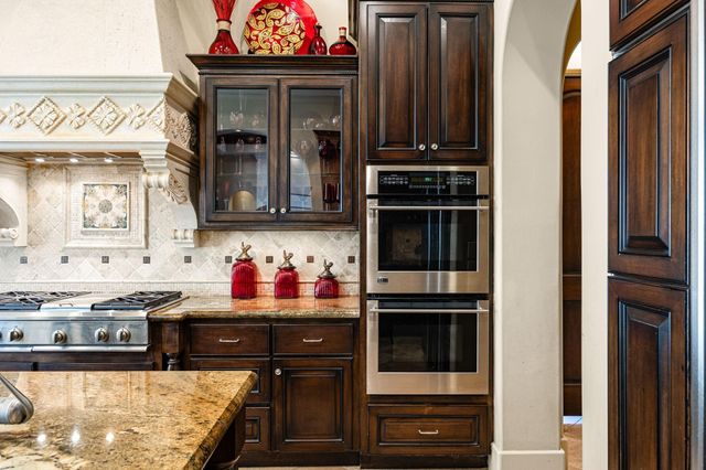 7719 Betty Jane Lane, Houston, TX 77055