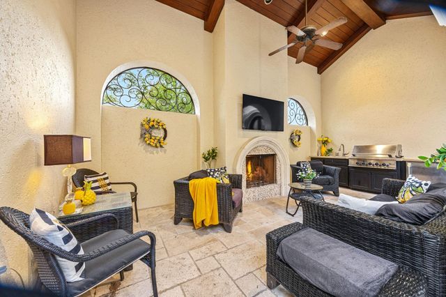 7719 Betty Jane Lane, Houston, TX 77055