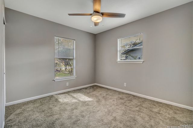 8815 Oakbrook St, San Antonio, TX 78221
