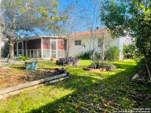8815 Oakbrook St, San Antonio, TX 78221