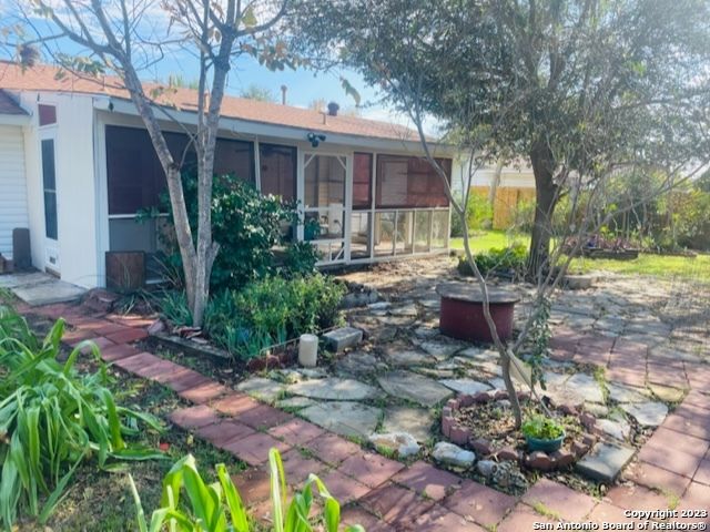 8815 Oakbrook St, San Antonio, TX 78221