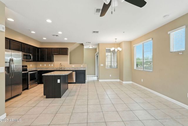 240 W Juniper Avenue Unit 1049, Gilbert, AZ 85233