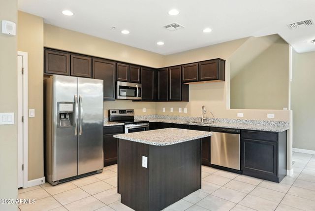 240 W Juniper Avenue Unit 1049, Gilbert, AZ 85233