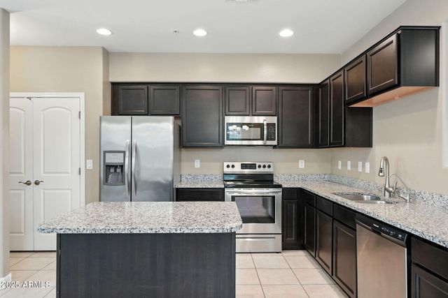 240 W Juniper Avenue Unit 1049, Gilbert, AZ 85233