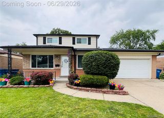 25562 Masch Avenue, Warren, MI 48091