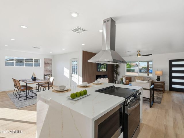 6813 E DIAMOND Street, Scottsdale, AZ 85257