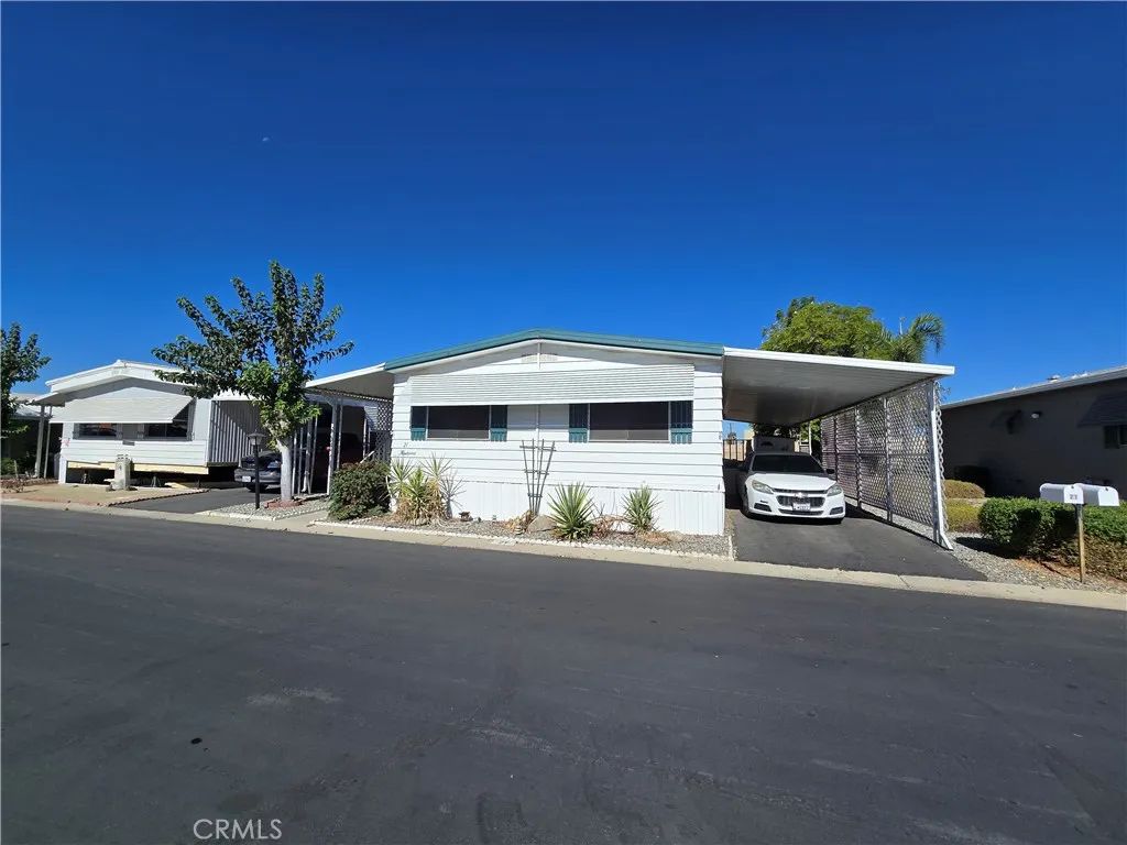 575 S Lyon 21, Hemet, CA 92545
