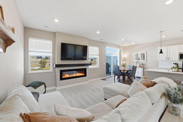 1927 Prospect Lane, Carver, MN 55315