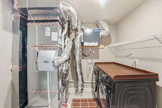 1927 Prospect Lane, Carver, MN 55315