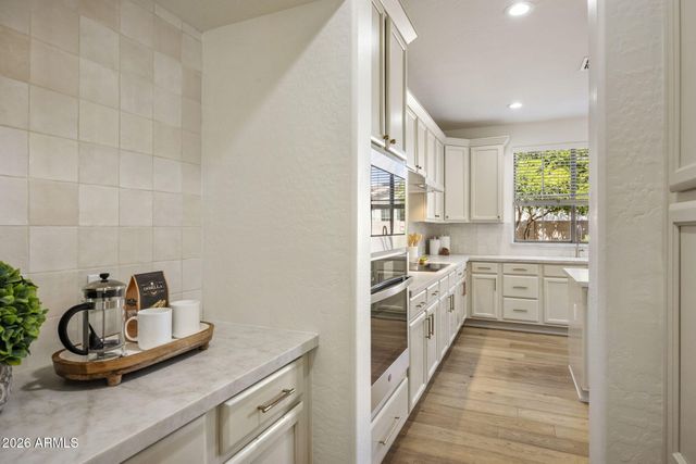 3756 E DONALD Drive, Phoenix, AZ 85050