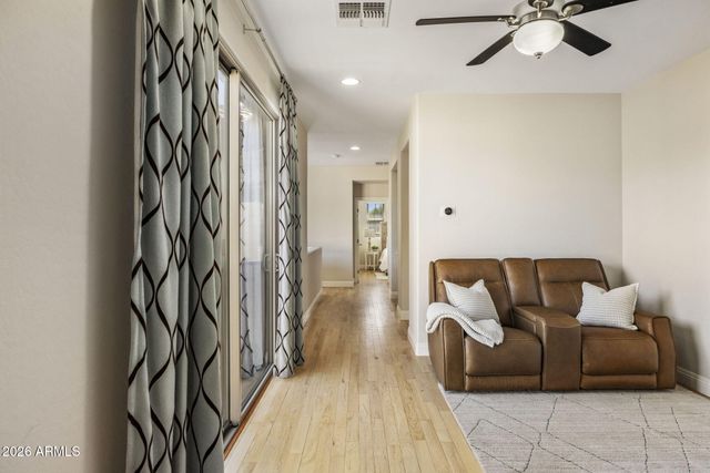 3756 E DONALD Drive, Phoenix, AZ 85050