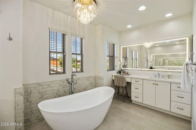 3756 E DONALD Drive, Phoenix, AZ 85050