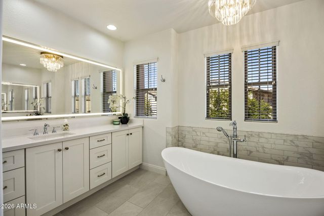 3756 E DONALD Drive, Phoenix, AZ 85050