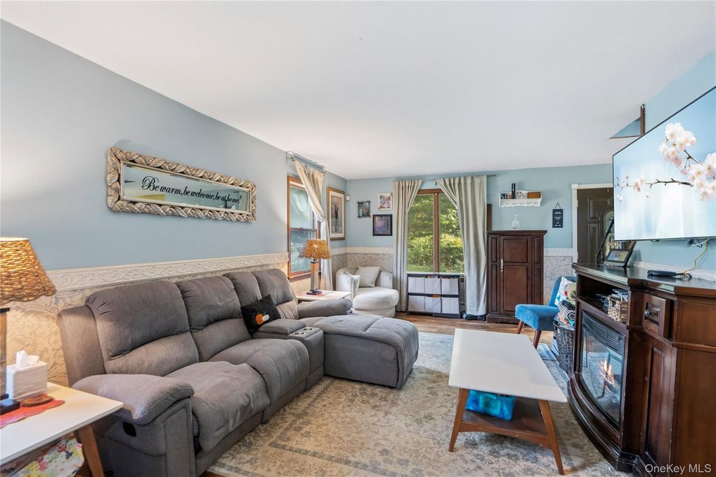 84 Tower Street, Sayville, NY 11782 — photo 5