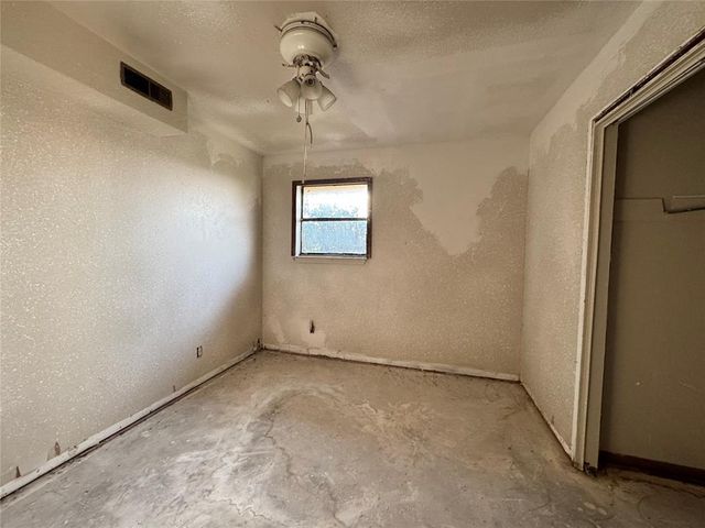 414 S Highland Avenue, Hobart, OK 73651