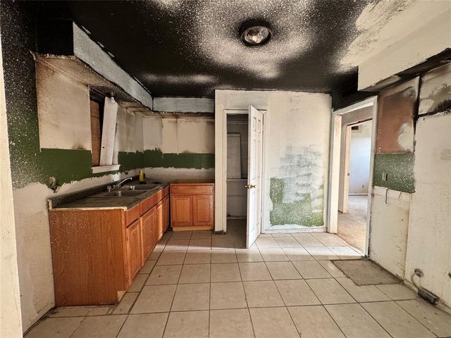 414 S Highland Avenue, Hobart, OK 73651