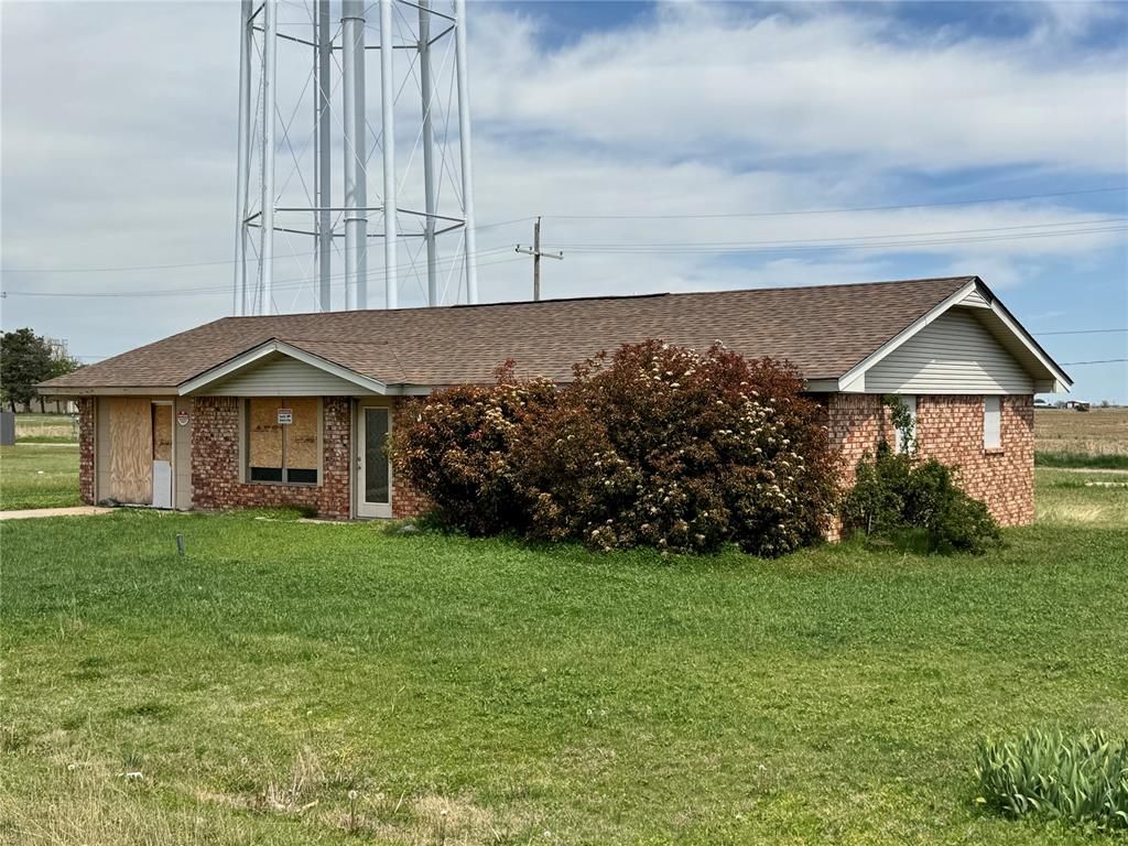 414 S Highland Avenue, Hobart, OK 73651